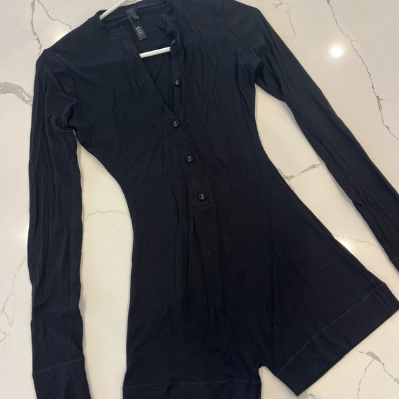 SKIMS Black Soft Lounge Button Up Henley Ribbed Sleep Romper S Casual - Picture 1 of 2